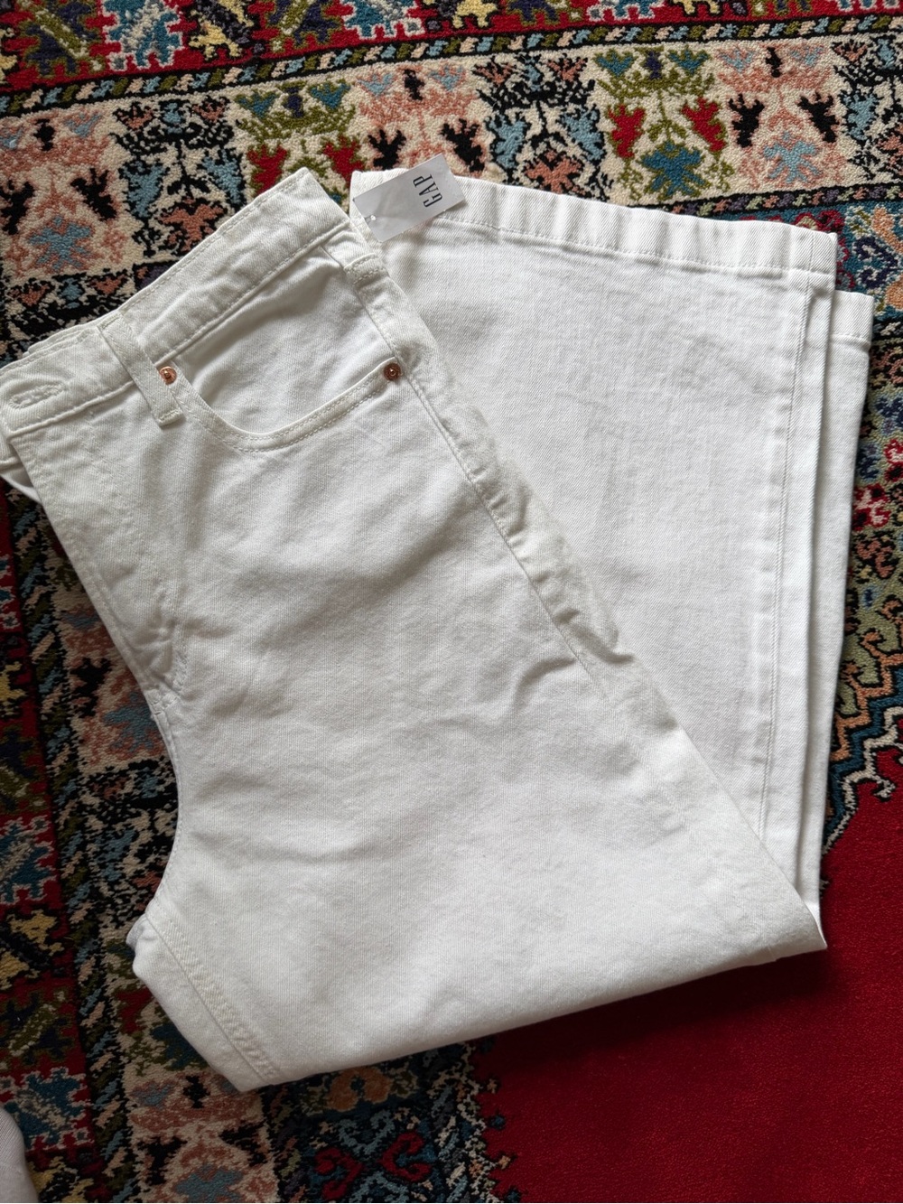 GAP Women's White Cropped Ankle Jeans - Clean Straight Cut